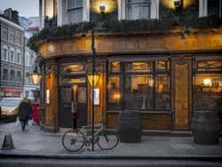 Antico bar di Londra