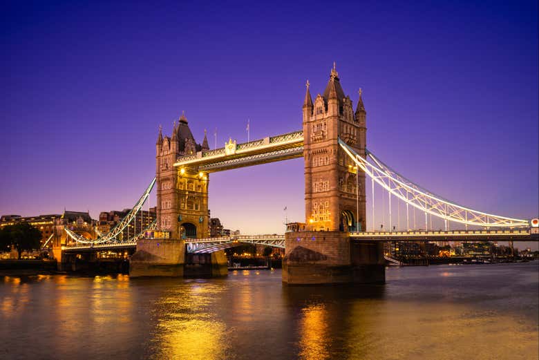 Tower Bridge al tramonto